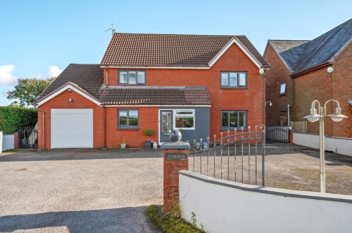 5 Bedroom Town House For Sale In Five Roads, Llanelli, SA15