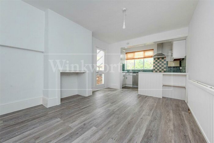 2 Bedroom Apartment To Rent In Burrows Road, London, NW10
