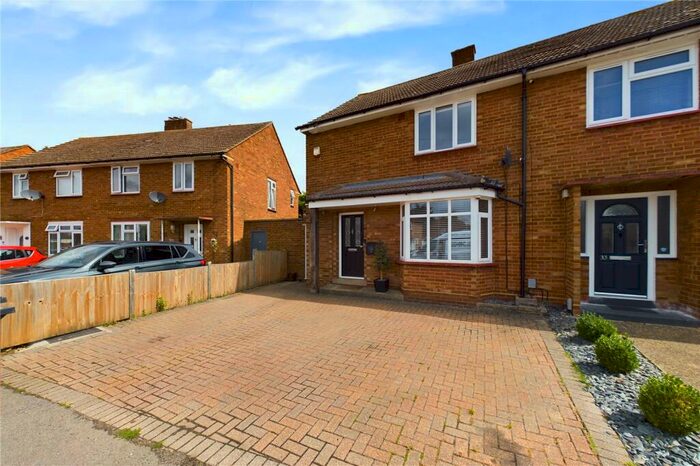 3 Bedroom End Of Terrace House To Rent In Mead End, Biggleswade, Bedfordshire, SG18