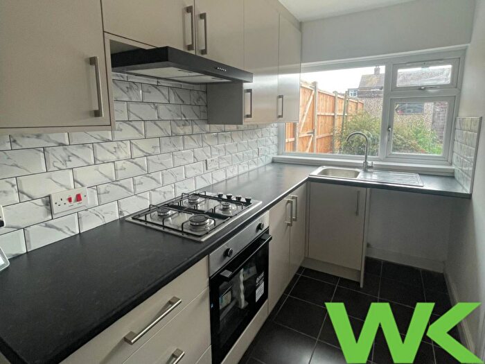 2 Bedroom Semi-Detached House For Sale In Stanway Road, West Bromwich, B71