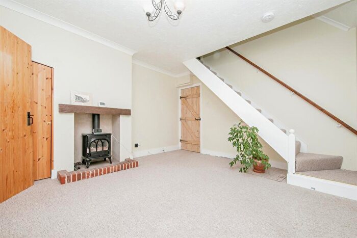 2 Bedroom End Of Terrace House For Sale In Clacton Road, Little Oakley, Harwich, CO12
