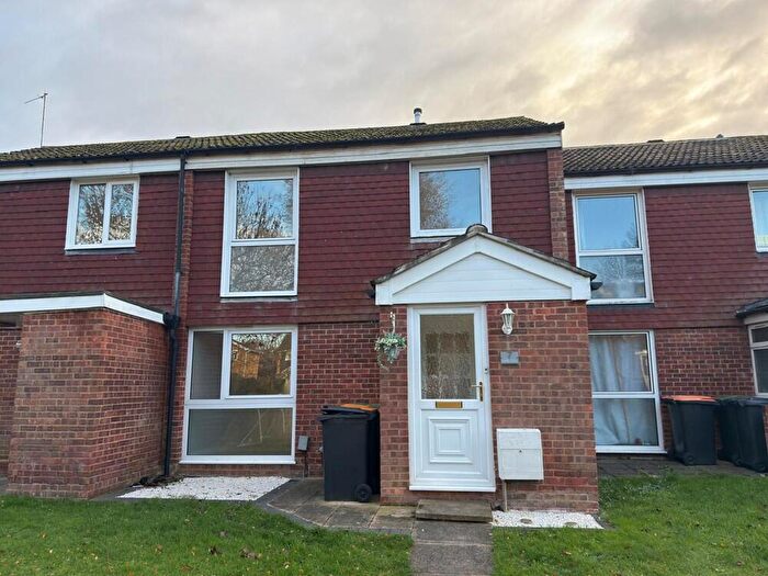 3 Bedroom Terraced House To Rent In Webbs Close, Bromham, MK43