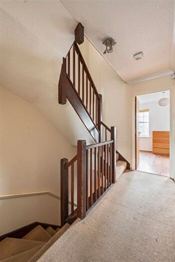 5 Bedroom End Of Terrace House For Sale In Handsworth Avenue, Highams Park, E4