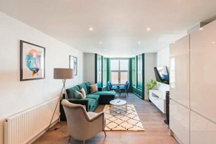 2 Bedroom Flat For Sale In Park Hill, Park Hill, South London, London, SW4
