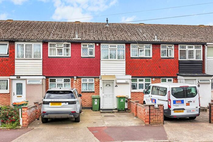 3 Bedroom Terraced House For Sale In Cleves Road, London, E6