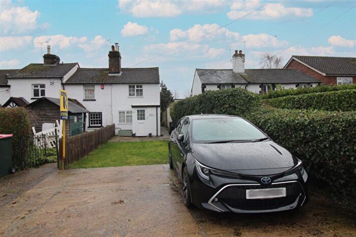 2 Bedroom End Of Terrace House To Rent In Three Bridges, Crawley, RH10