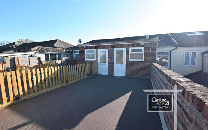 1 Bedroom Flat To Rent In |Ref: |, Victoria Road, Netley Abbey, Southampton, SO31