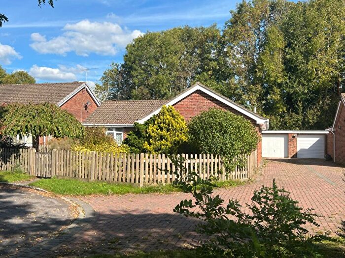 3 Bedroom Bungalow For Sale In The Warren, Holbury, Southampton, Hampshire, SO45