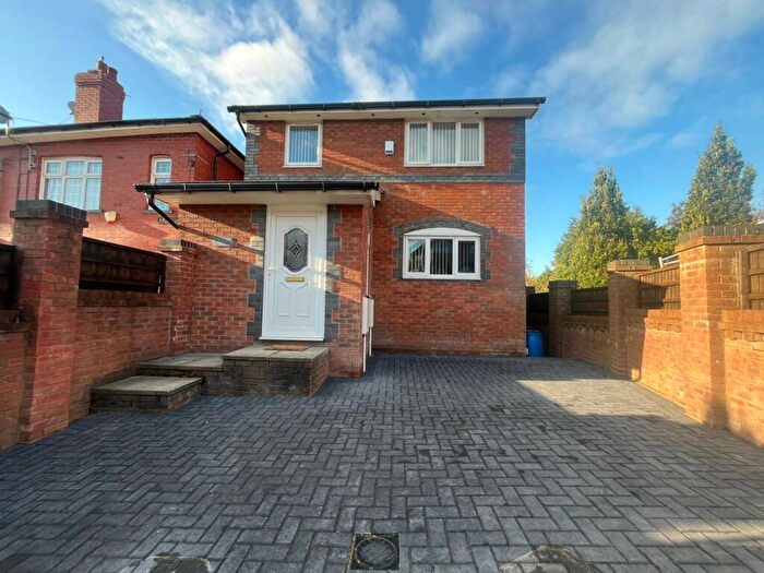4 Bedroom Detached House For Sale In Moor Street, Shaw, OL2