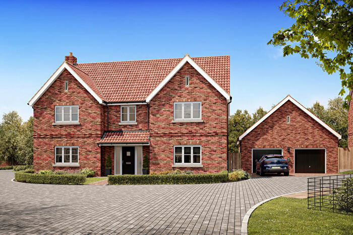 5 Bedroom Detached House For Sale In Mulberry Grove, Hitchin, SG5
