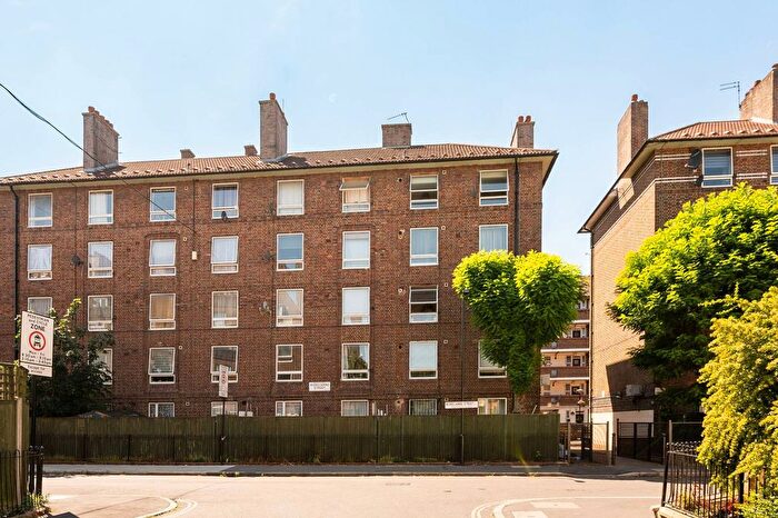 2 Bedroom Flat To Rent In Morecambe Street, Elephant And Castle, London, SE17