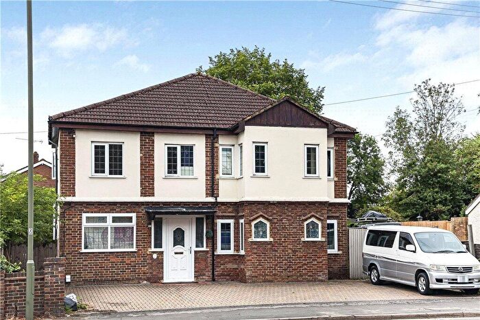 6 Bedroom Detached House To Rent In Aldershot Road, Guildford, Surrey, Uk, GU2