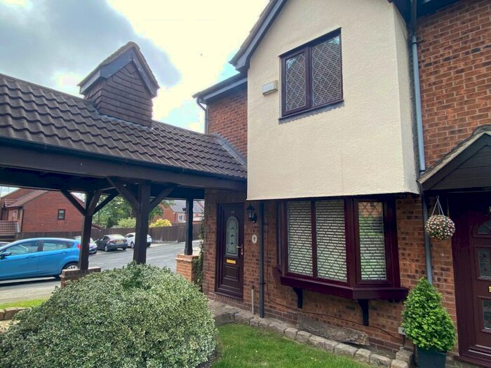 2 Bedroom Mews To Rent In Drummond Way, Macclesfield, SK10