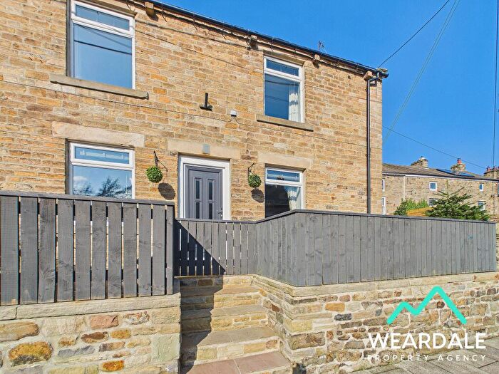 3 Bedroom End Of Terrace House For Sale In Front Street, Bishop Auckland, DL13