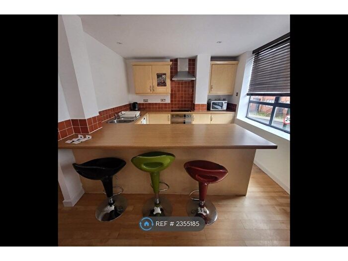 2 Bedroom Flat To Rent In Parkgate, Nottingham, NG1