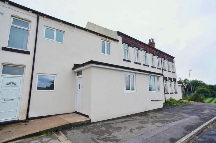 1 Bedroom Flat To Rent In Park Avenue, Pontefract, WF8