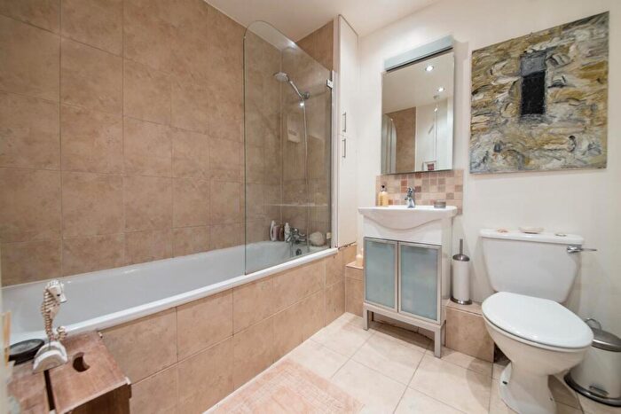 1 Bedroom Flat To Rent In Wenlock Road, Hoxton, N1