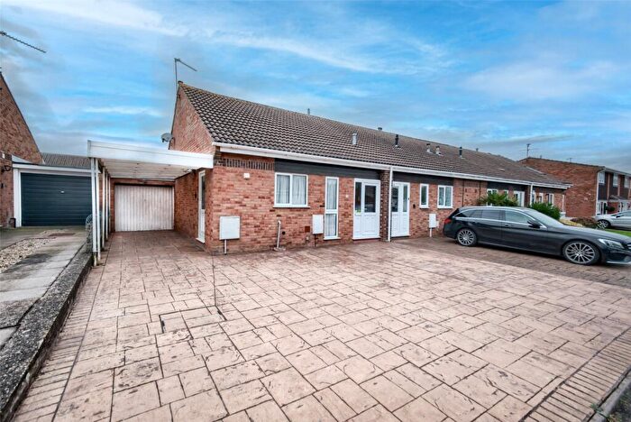 2 Bedroom Bungalow For Sale In Barford Approach, Whitnash, CV31