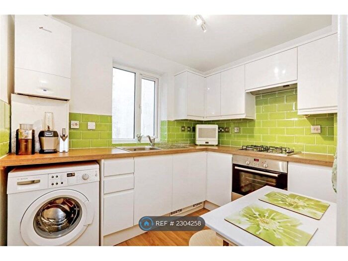 1 Bedroom Flat To Rent In Henley Court, London, SE15