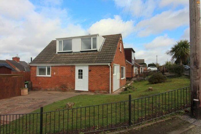 3 Bedroom Bungalow To Rent In North Street, Kirkby-In-Ashfield, Nottingham, NG17