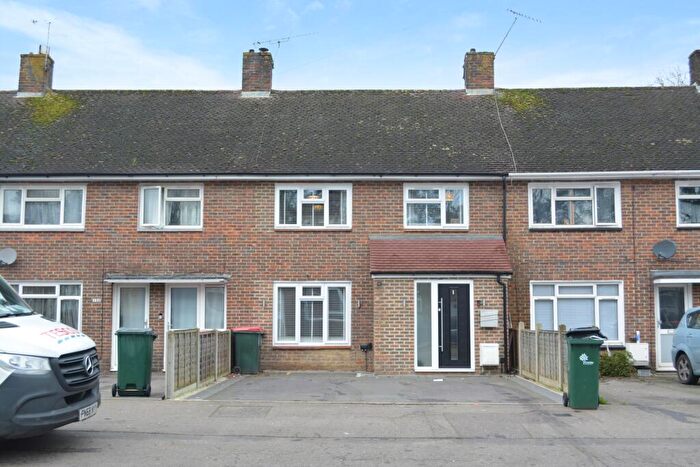 3 Bedroom House For Sale In Warren Drive, Ifield, RH11