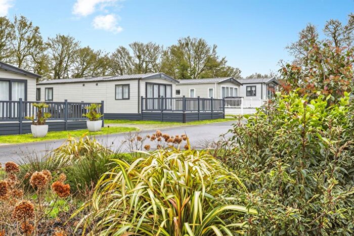 2 Bedroom Park Home For Sale In Carlton Lane, Carlton, Saxmundham, IP17