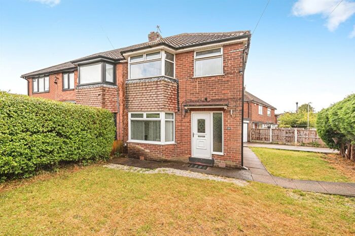 3 Bedroom Semi-Detached House For Sale In Hobart Road, Dewsbury, WF12
