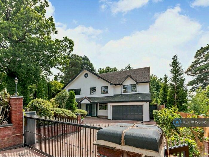 2 Bedroom Flat To Rent In Heaton Drive, Sutton Coldfield, B74