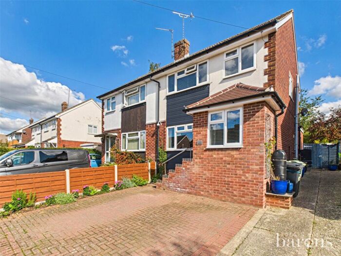4 Bedroom Semi-Detached House For Sale In Loggon Road, Basingstoke, Hampshire, RG21