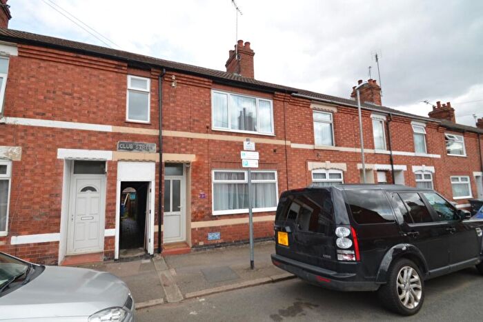 3 Bedroom Terraced House To Rent In Club Street, Kettering, Northamptonshire, NN16