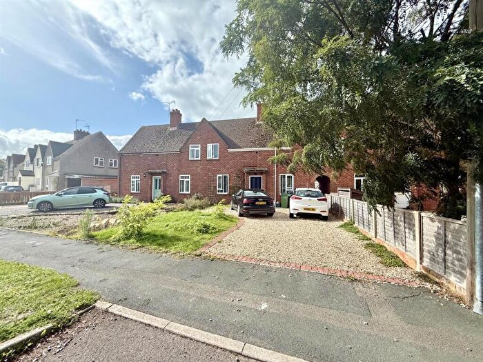 3 Bedroom Terraced House For Sale In The Oval, Frampton On Severn, Gloucester, GL2