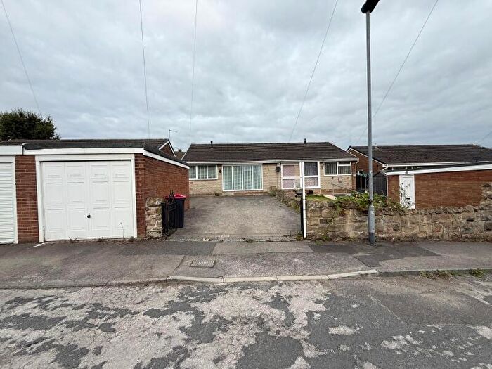 2 Bedroom Semi-Detached Bungalow To Rent In Stone Close, Ravenfield, Rotherham, S65
