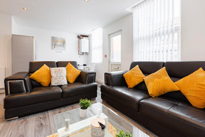 7 Bedroom Terraced House To Rent In Pemberton Road (Hmo Liverpool), L13