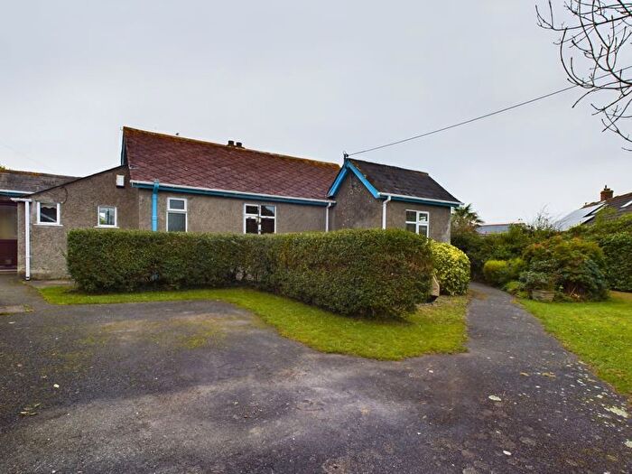3 Bedroom Bungalow For Sale In Mount Hawke, Truro, TR4