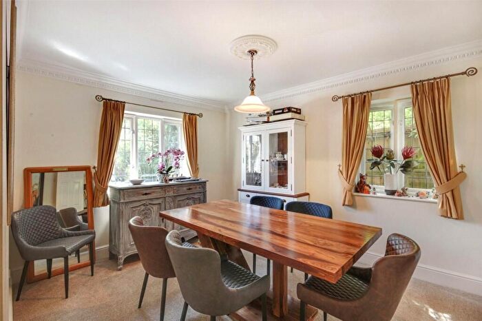 5 Bedroom Property To Rent In Beech Hill, Wadhurst, TN5