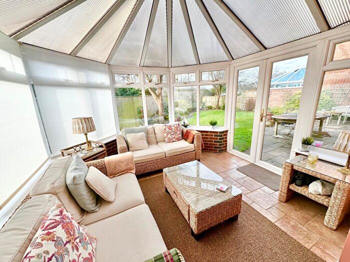 5 Bedroom Detached House For Sale In Stratford Road, Ash Vale, GU12