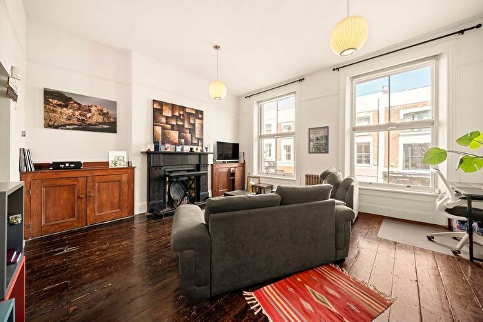 2 Bedroom Flat To Rent In Portobello Road, Portobello Road, W10