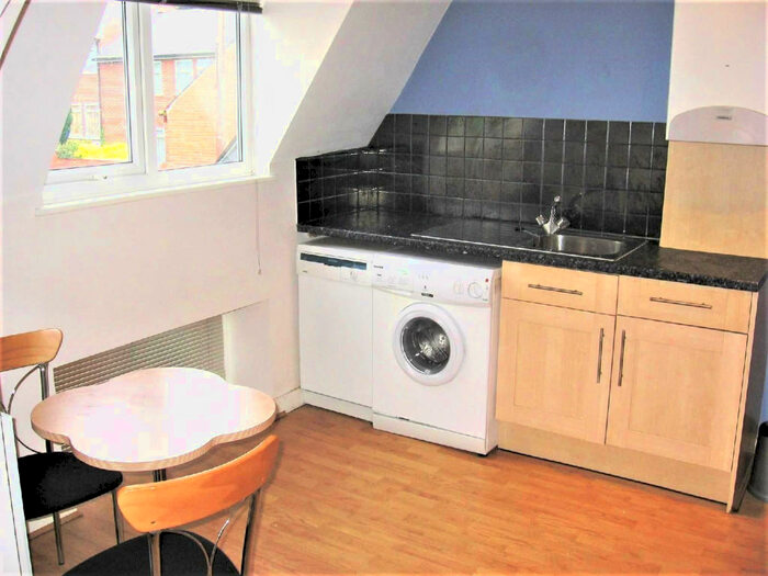 1 Bedroom House To Rent In Cliff Road - Design House, Leeds, LS6
