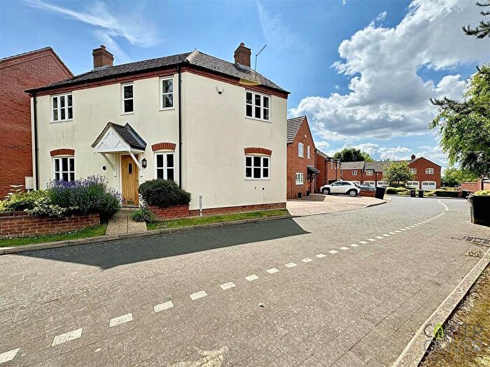 3 Bedroom Detached House For Sale In Simons Close, Swinford, Lutterworth, LE17