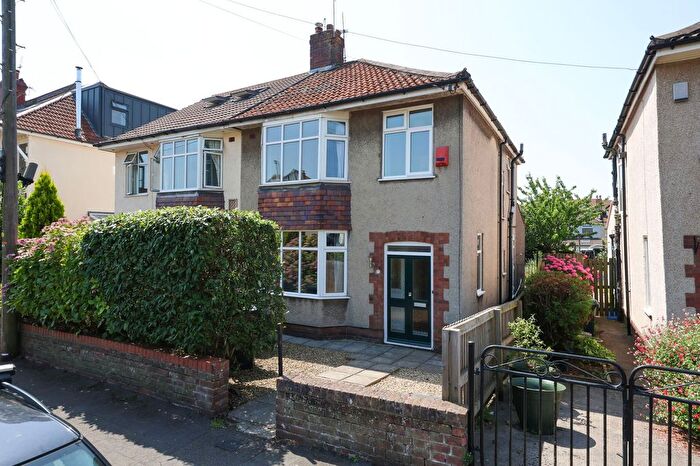 3 Bedroom End Of Terrace House For Sale In Leopold Road, Bristol, BS6