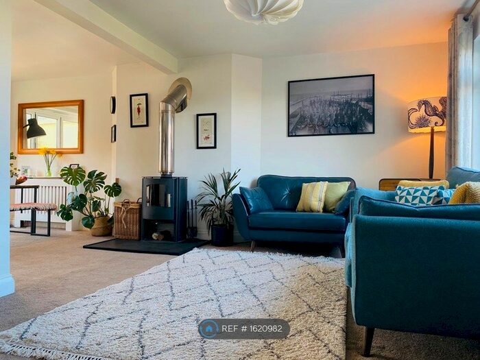 4 Bedroom Semi-Detached House To Rent In Tregenver Terrace, Falmouth, TR11
