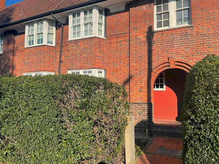 4 Bedroom House To Rent In Old Oak Common Lane, East Acton, W3