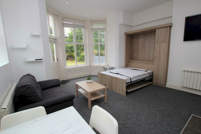 Studio To Rent In Pelham Crescent, NG7