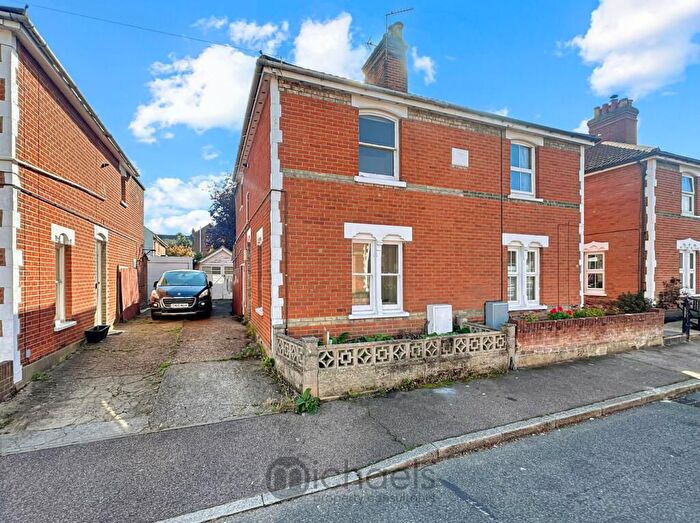 3 Bedroom Semi-Detached House To Rent In Winsley Road, Colchester, CO1