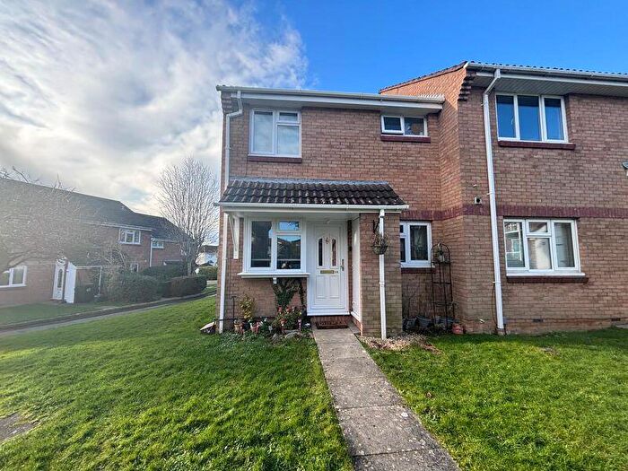 1 Bedroom Terraced House For Sale In St Aidans Close, St George, Bristol, BS5