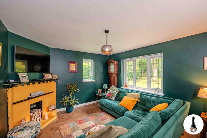 4 Bedroom Detached House For Sale In Hale Road, Liverpool, L24