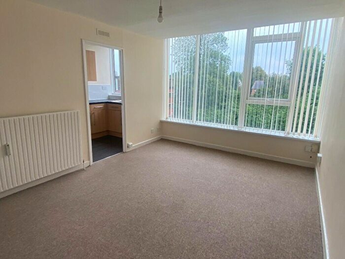1 Bedroom Flat To Rent In Cottesmore House, Browns Green, Birmingham, B20