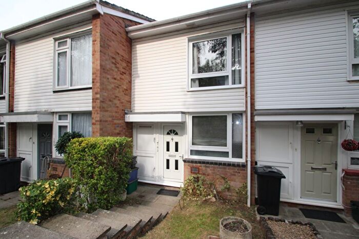 2 Bedroom Property To Rent In Bardolph Avenue Newlands Woods, Croydon, CR0