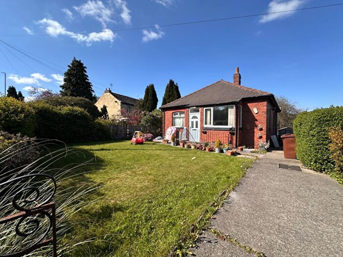 3 Bedroom Detached Bungalow For Sale In Stanningley Road, Leeds, LS12