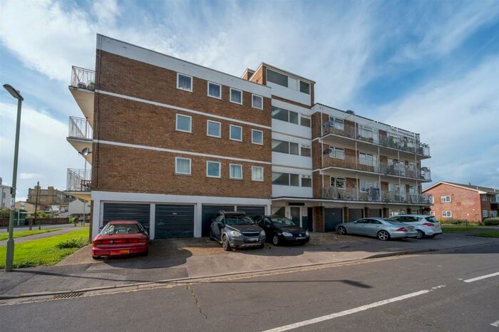 2 Bedroom Flat To Rent In Nicholas Court Green Lane, Hayling Island, PO11